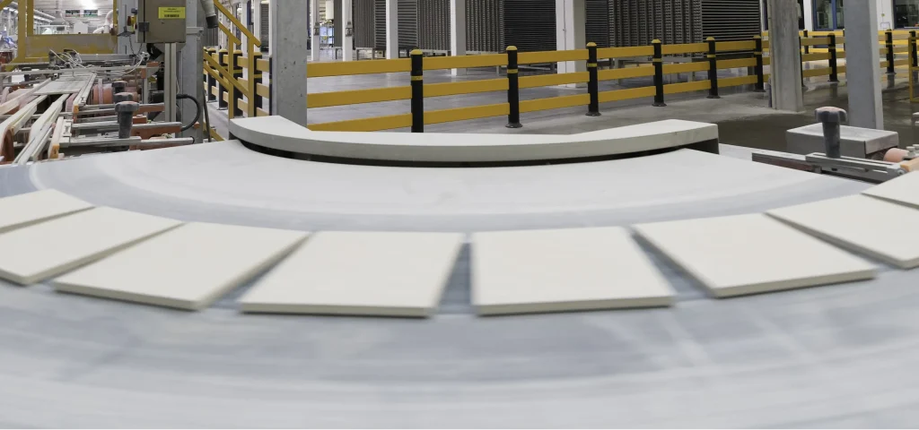 نقش تالک در تولید کاشی و سرامیک